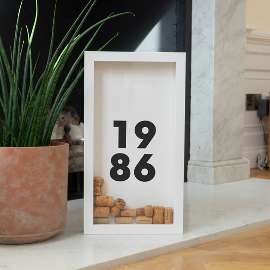 Milestone Year Vertical Cork Frame - Stag Design