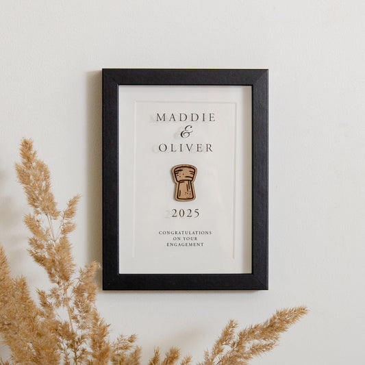Engagement cork frame