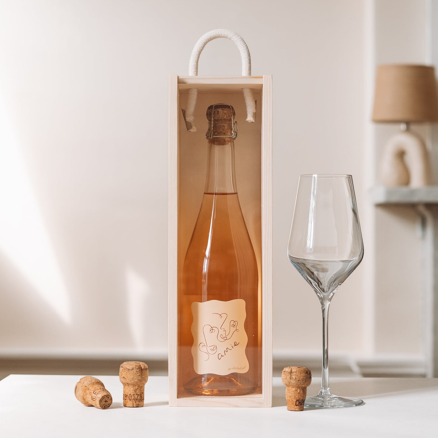 Amie Non-Alc Sparkling Rosé Birthday Gift Box - Stag Design