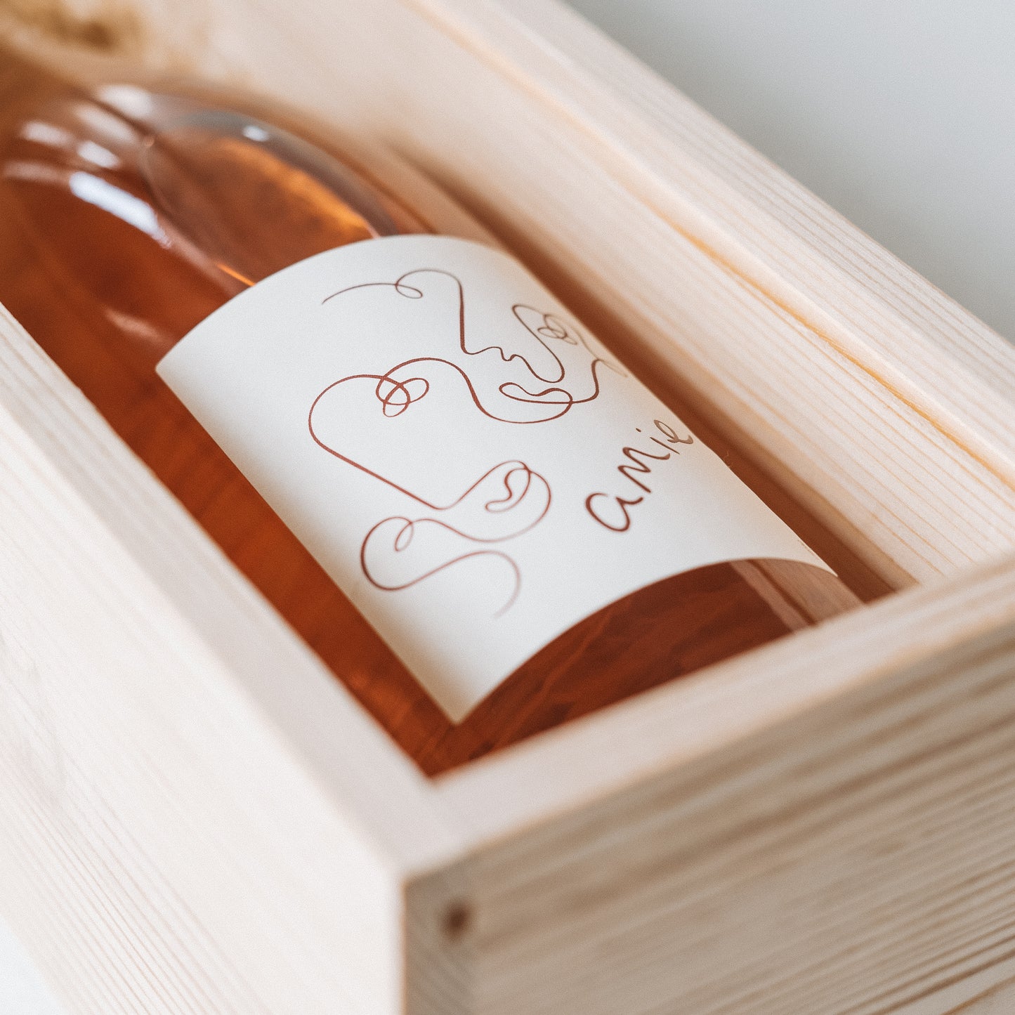 Amie Rosé Birthday Gift Box