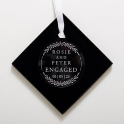 Engagement bottle gift decoration