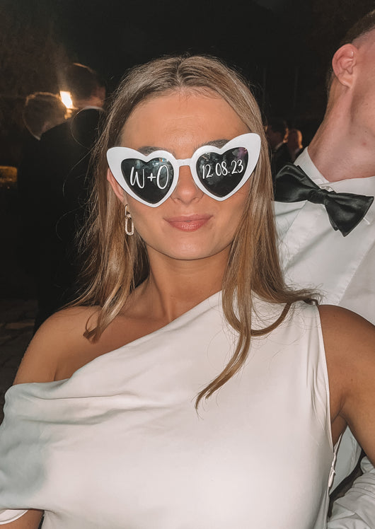 Wedding sunglasses shop