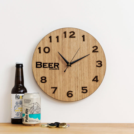 It's beer o'clock - Stag Design