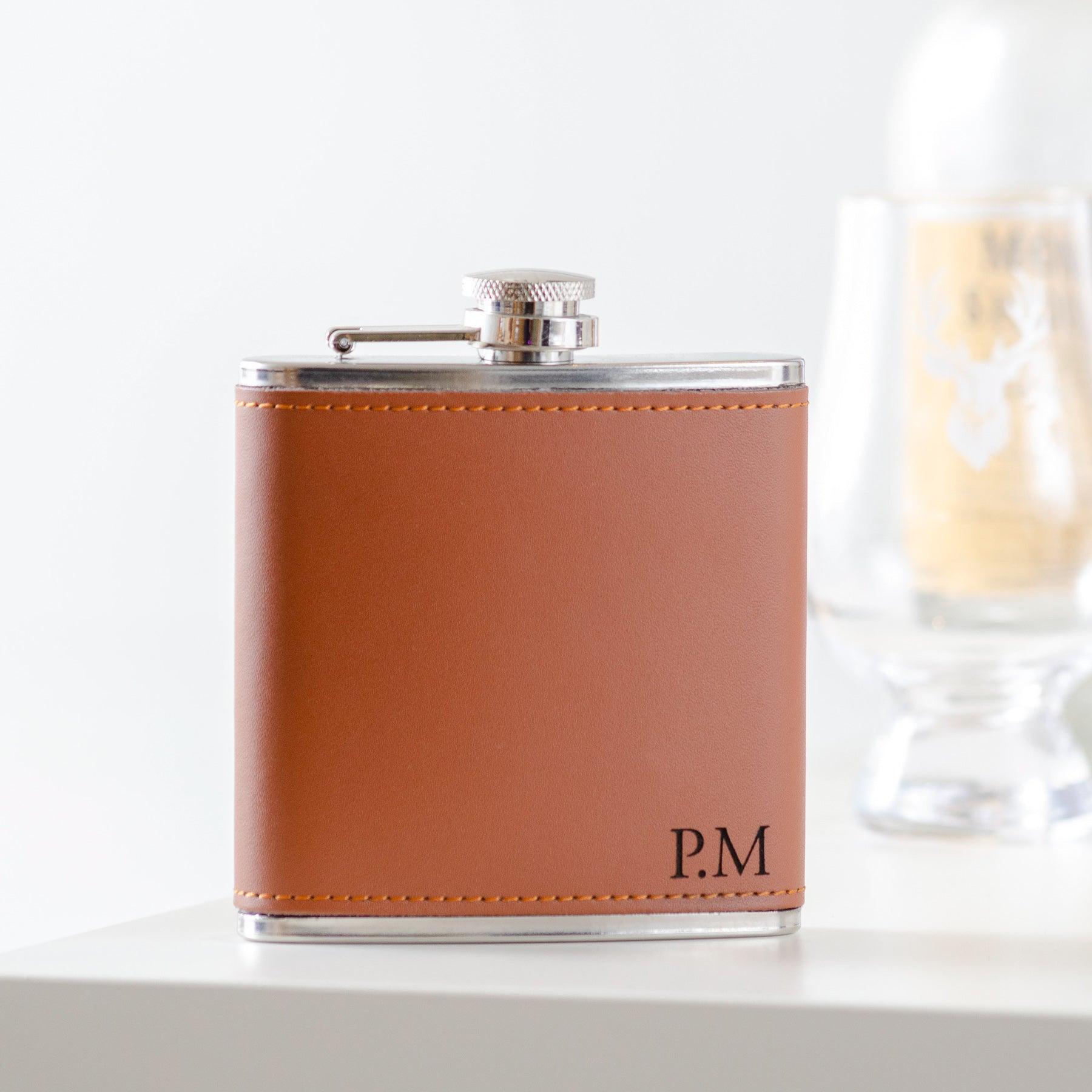 Personalizzate Iniziali Standard Hexagon 6oz pelle Sintetica Hip Flask Personalizzate Iniziali Standard Hexagon 6oz pelle Sintetica Hip Flask